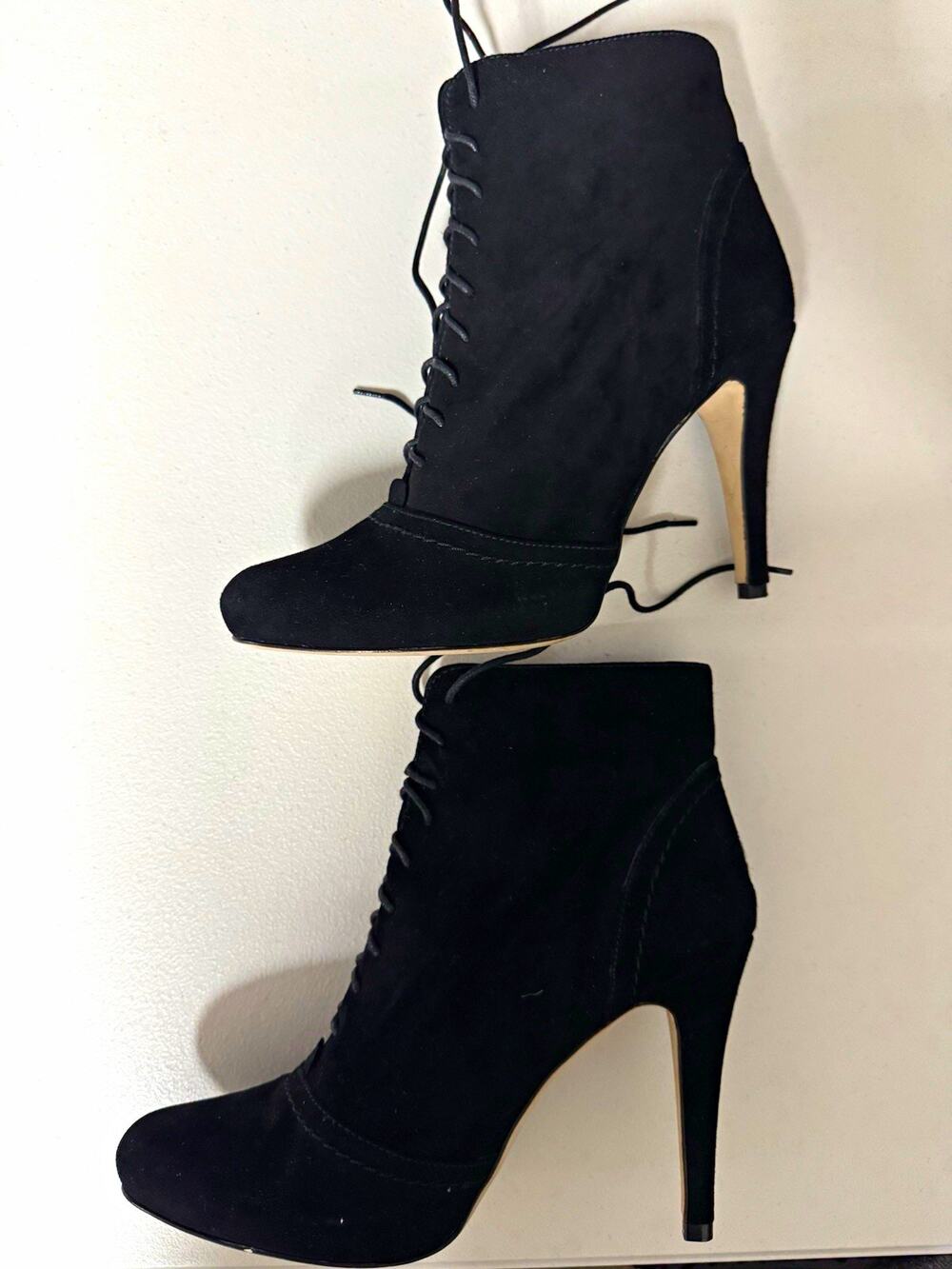 Jigsaw Black Suede Lace-Up Ankle Bootie Stiletto Heel Round Toe EU 39